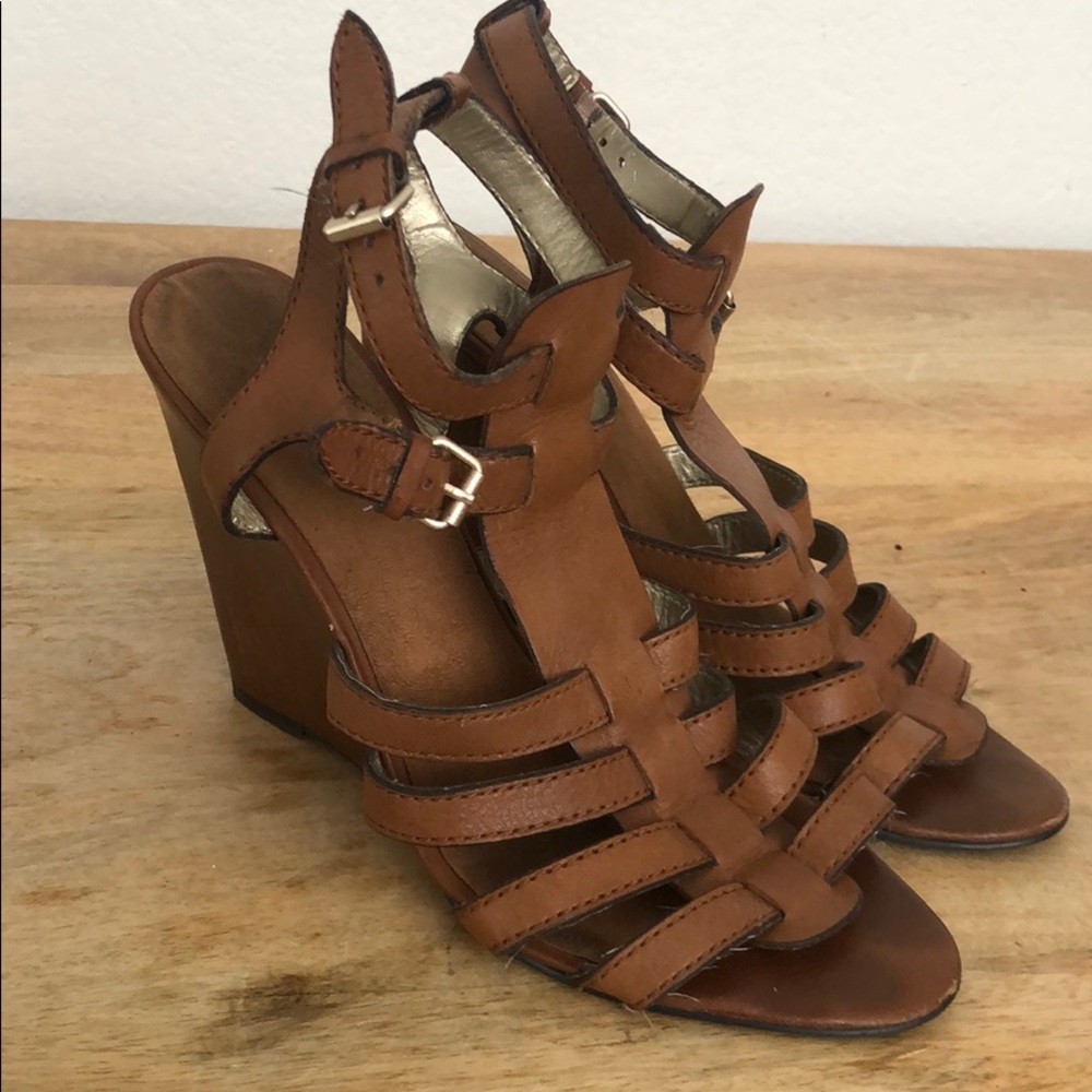 BROWN WEDGE SANDALS